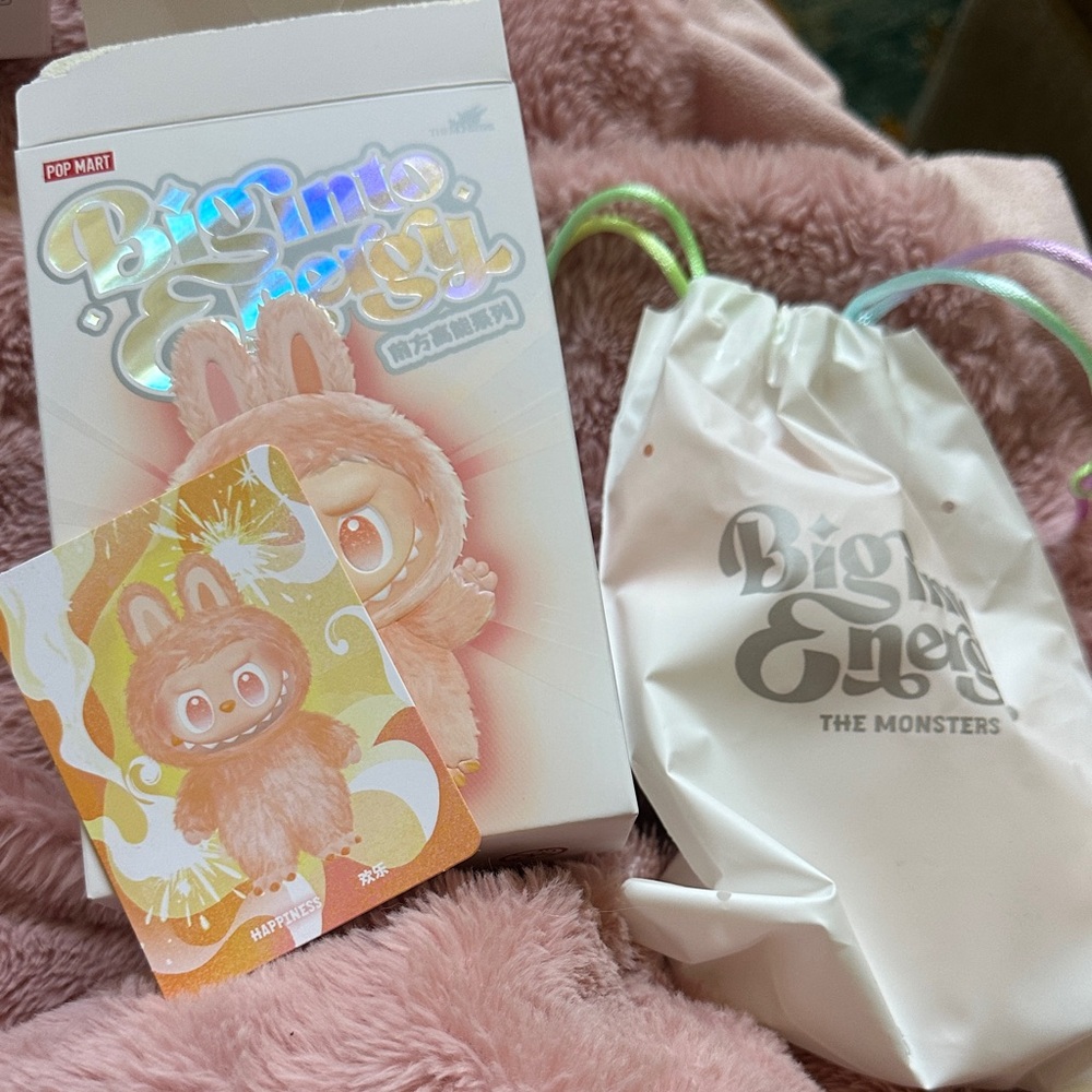 Pop Mart Big Into Energy Labubu “HAPPINESS”